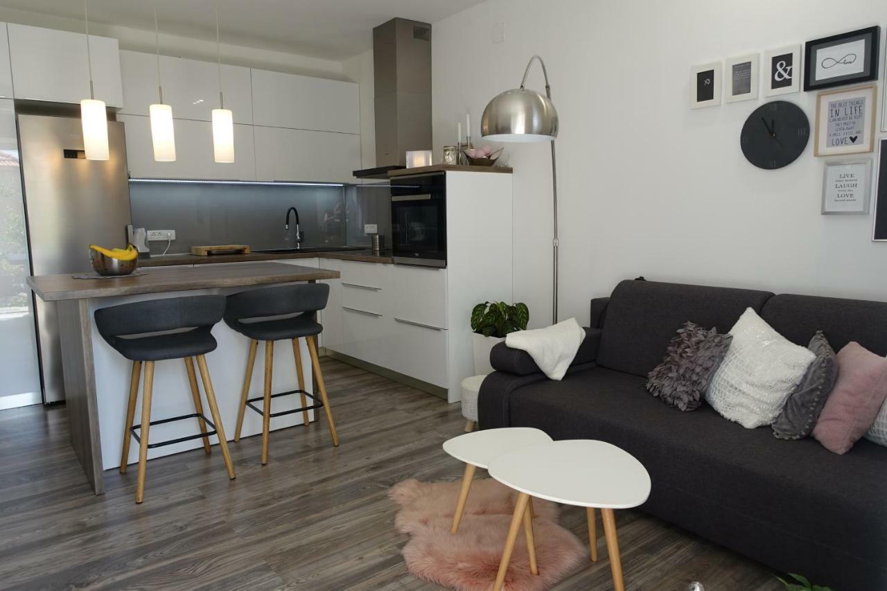Apartman Maja Bol Exteriér fotografie